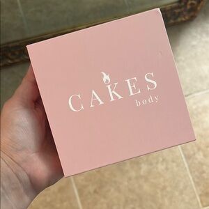 NWT and Box Cakes - OG Honey